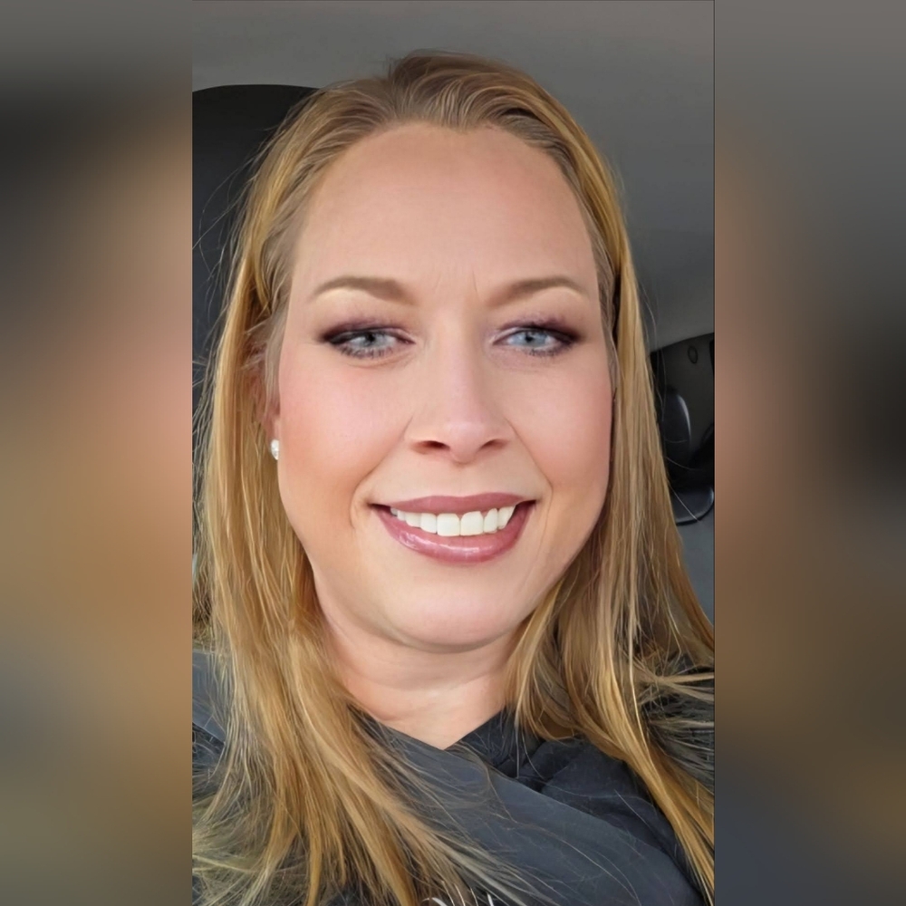 Meet your Posher, Deangela